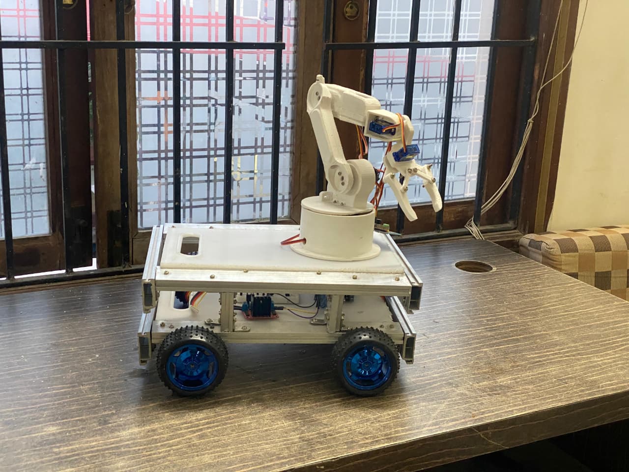 c3734c16 d398 4b92 b9df 9717f3222e6a